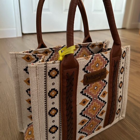 Wrangler x Montana West Tote - Picture 3 of 11